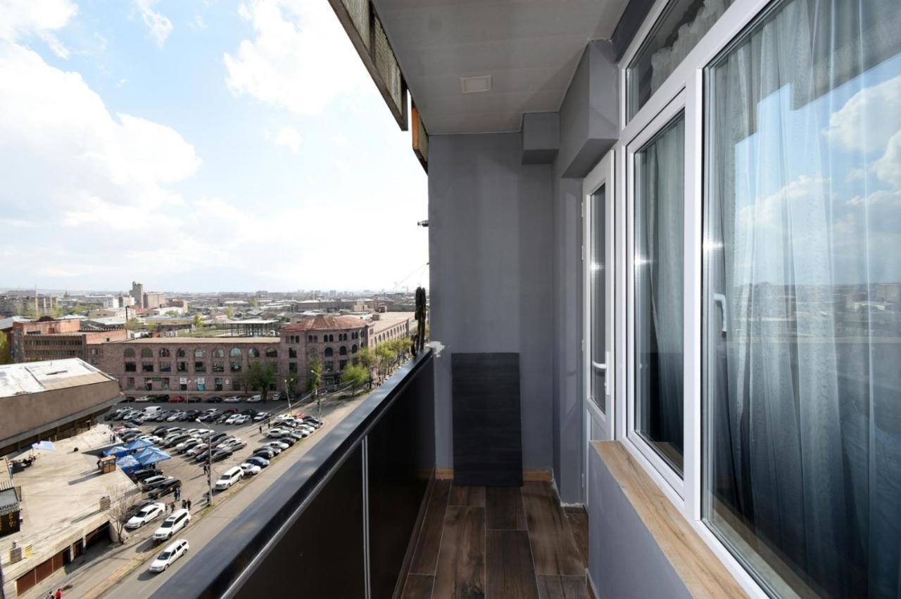 Positive Apartment In Center Of Yerevan City Zewnętrze zdjęcie