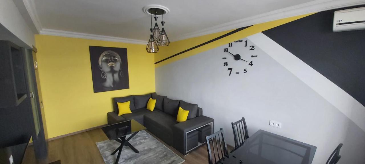 Positive Apartment In Center Of Yerevan City Zewnętrze zdjęcie